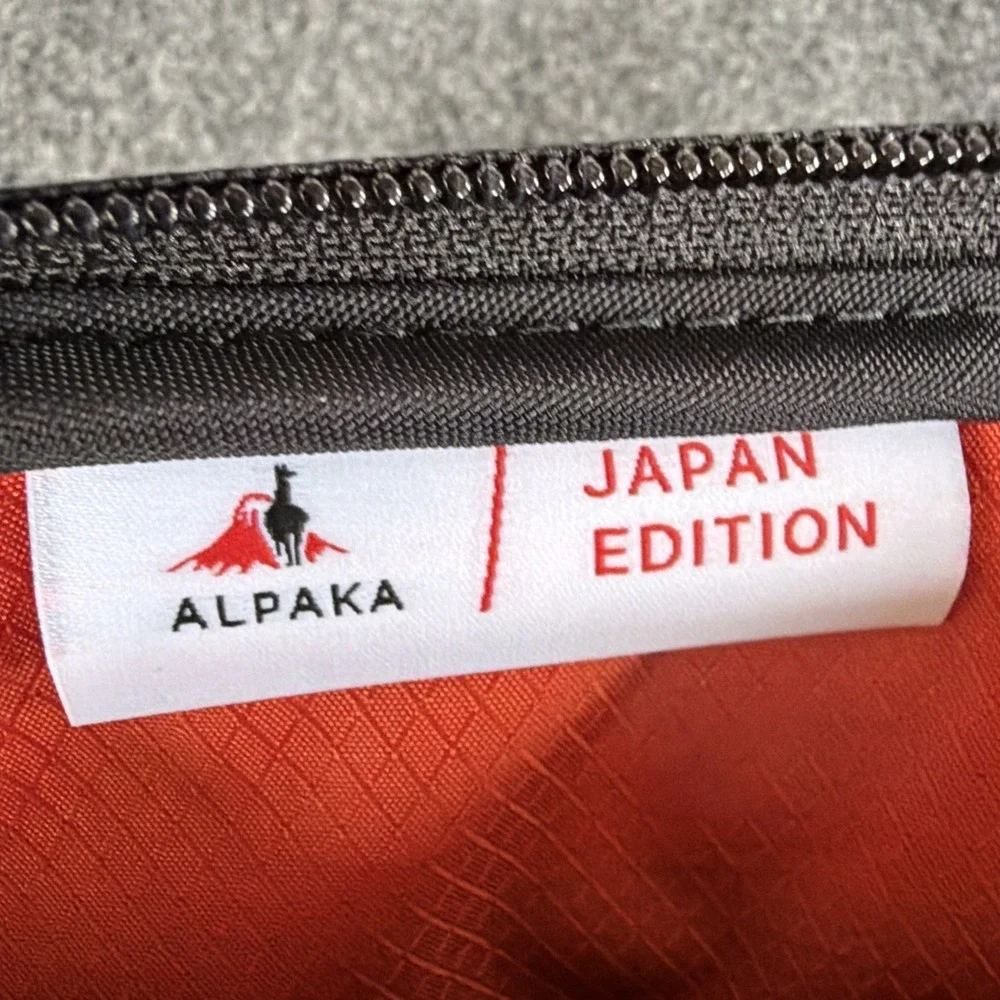 Alpaka Flight Sling Japan Edition 2L- Blue Axoflux 400D NWT Great Gift